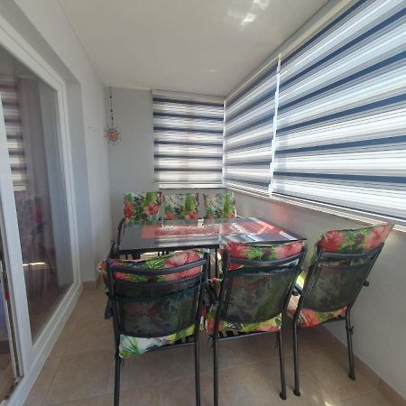 דירות ליבנו Apartman Jaca מראה חיצוני תמונה