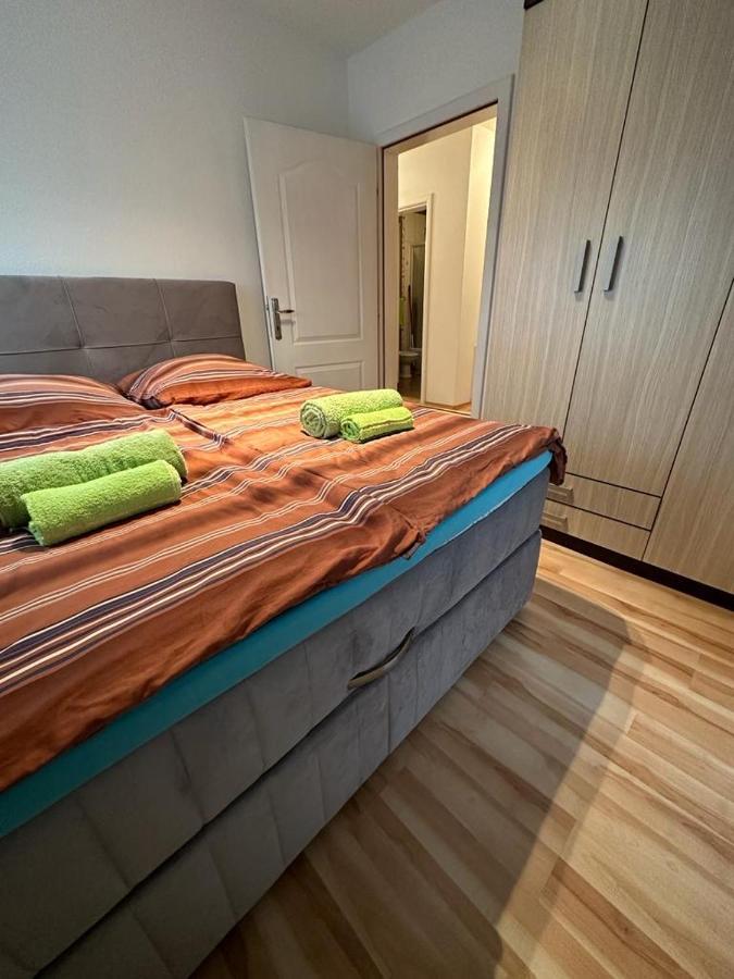 דירות ליבנו Apartman Jaca מראה חיצוני תמונה