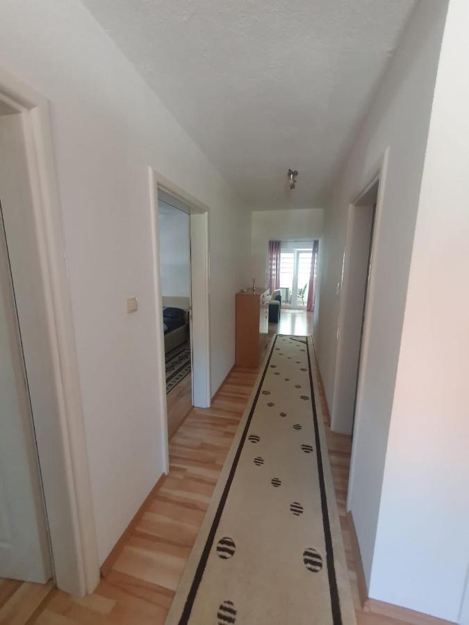 דירות ליבנו Apartman Jaca מראה חיצוני תמונה
